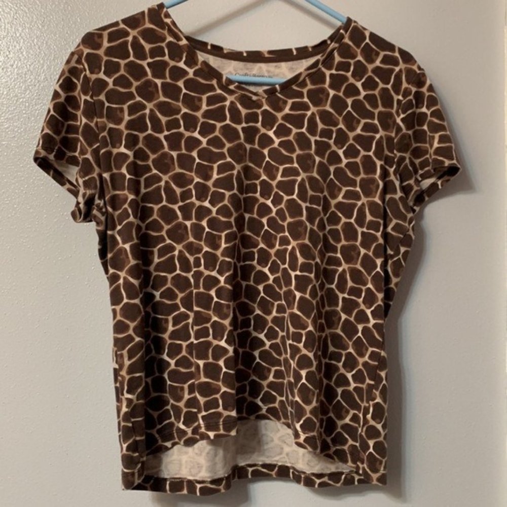 Croft & Barrow Giraffe print t-shirt - XL